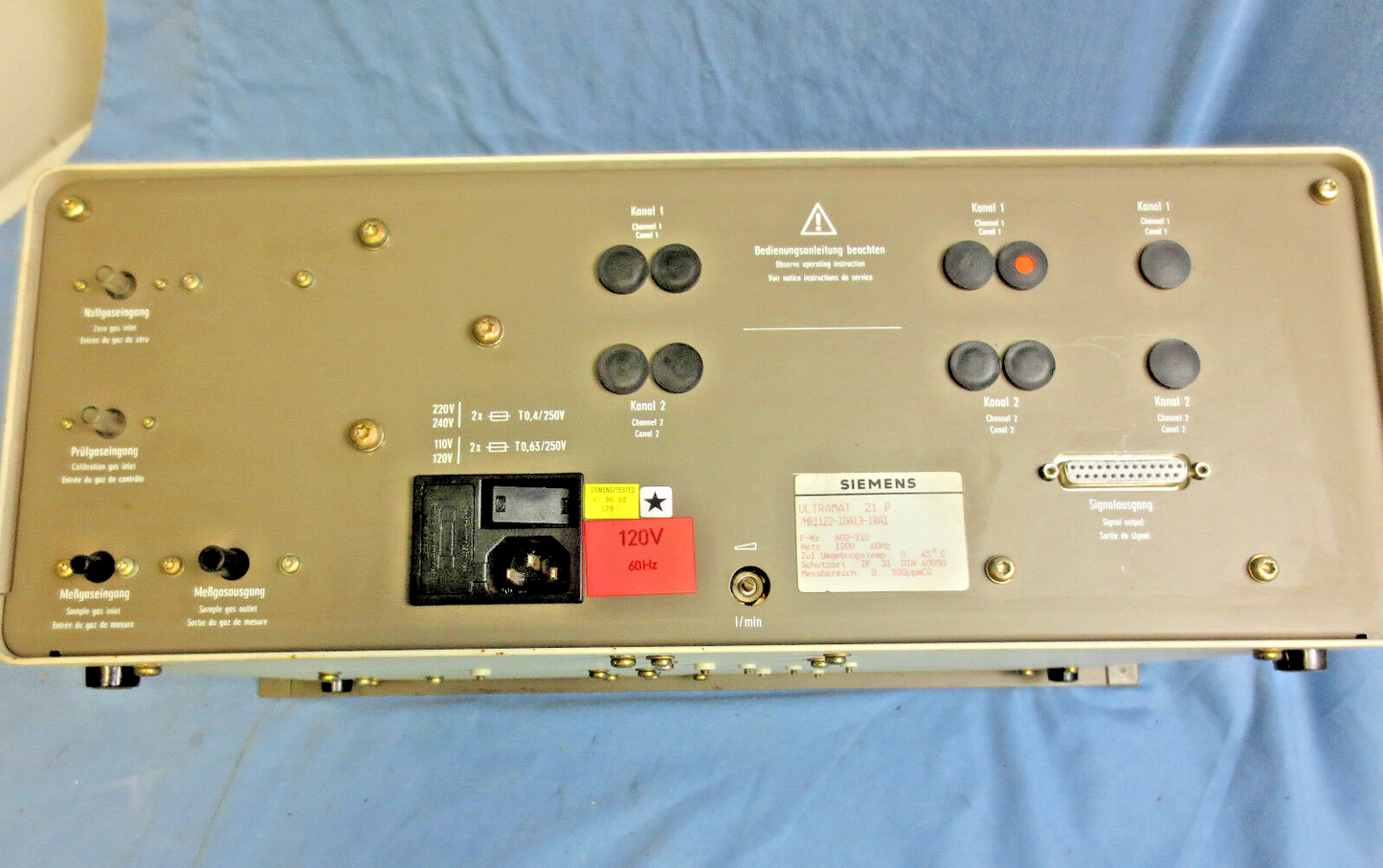 SIEMENS ULTRAMAT 21P - 7MB1122-1DA13-1BA1 - CO GAS ANALYZER - 120V , 60 HZ6