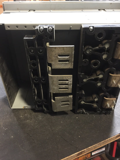 ITE SIEMENS VMS VMS325T 400 AMP 240V FUSIBLE PANEL PANELBOARD SWITCH3