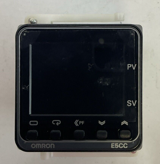 OMRON E5CC-QX2ASM-800 DIGITAL TEMPERATURE CONTROLLER VER 1.10