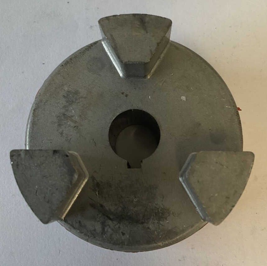 LOVEJOY L095 JAW COUPLING HUB 1/2IN .500 ***LOTOF2***4