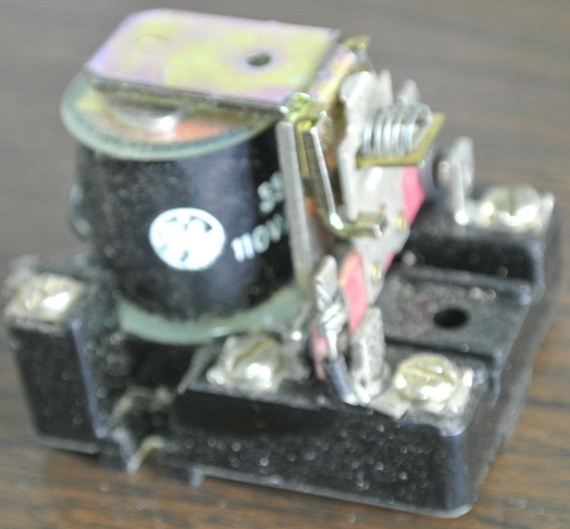 GE CR120E01155 GENERAL PURPOSE RELAY - 10A, 1/2HP, 115/230VAC - NEW SURPLUS2