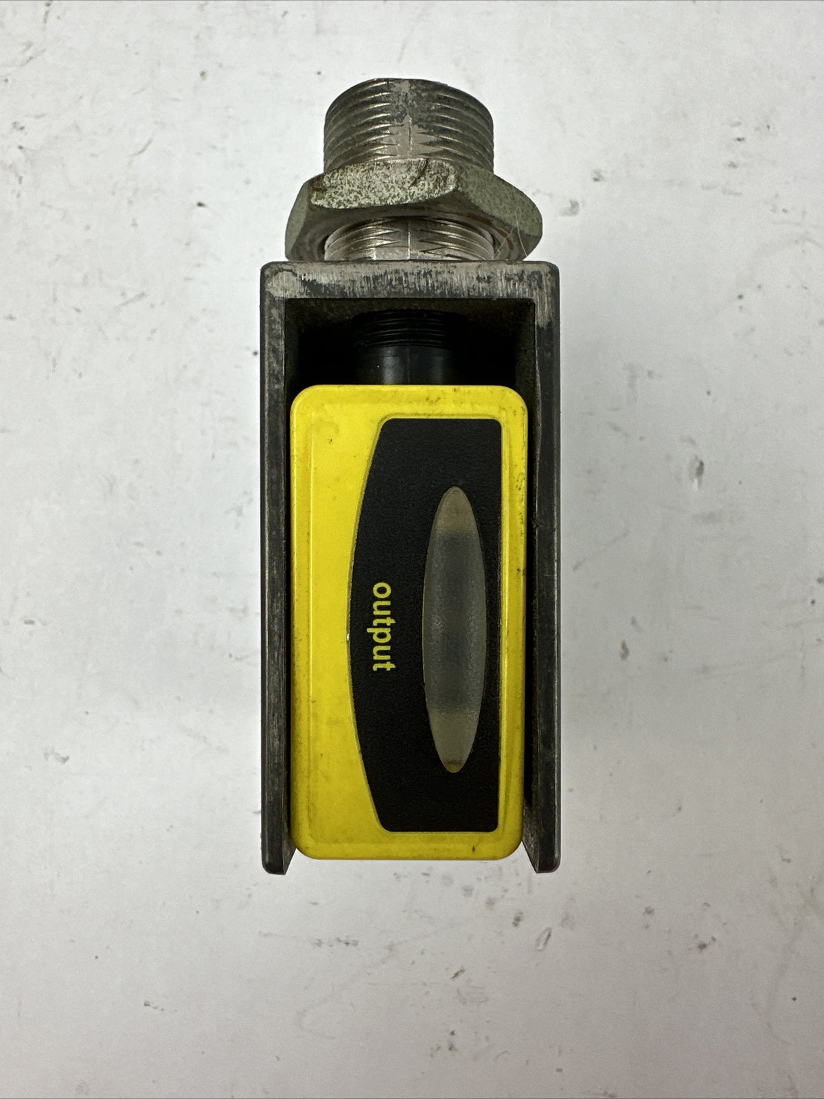 BANNER SMBQS30YL QS30FF600Q PHOTOELECTRIC SENSOT 10-30VDC0