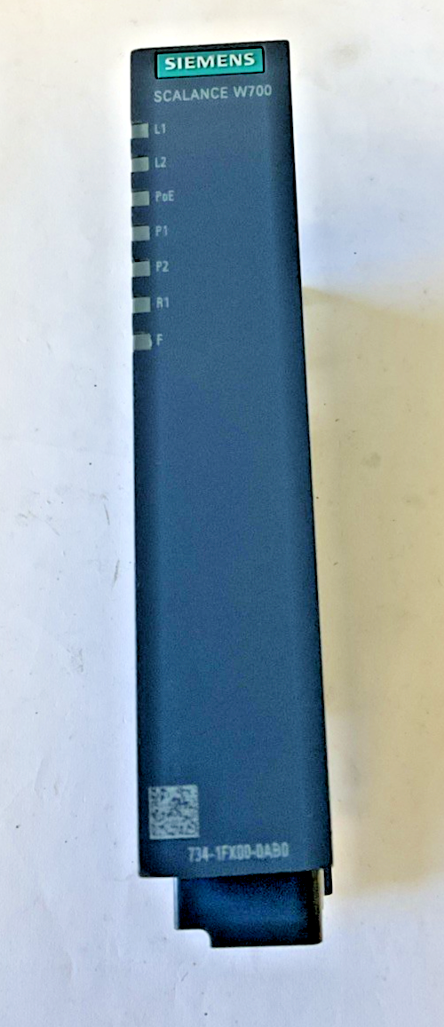 SIEMENS 734-1FX00-0AB0 SCALANCE MODULE W700 24VDC 0.25A8