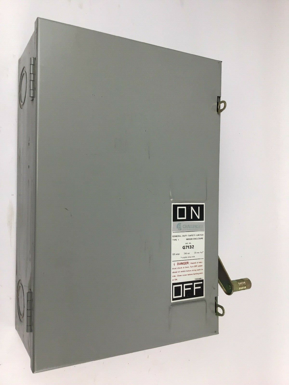 FEDERAL PACIFIC/CHALLENGER GEN DUTY SAFETY SWITCH G7132 100AMP 240VAC/250VDC 0