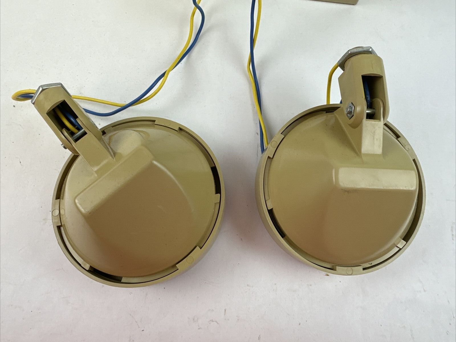 DUAL-LITE ML-2E-NY EMERGENCY LIGHT UNIT OUTPUT 6VDC INPUT 120/277VAC LUMENETTE4