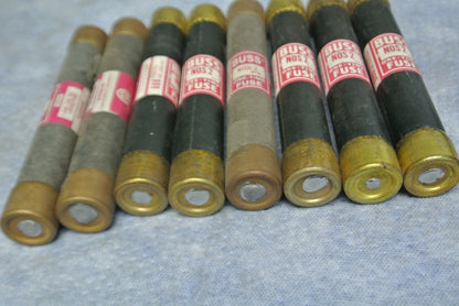 LOT of 8 / BUSS NOS2 CLASS H ONE-TIME FUSES / 2A / 600V / NEW SURPLUS3