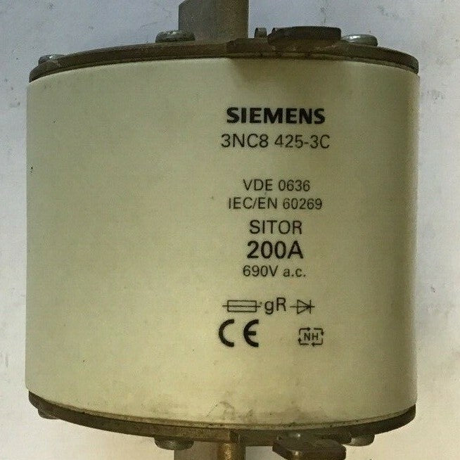 SIEMENS 3NC8 425-3C SITOR FUSE 200A 690VAC VDE 0636 IEC/EN 60269 1