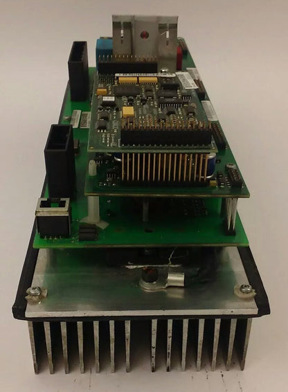 ABB INMOTION 3HAB8101-18/09A SERVO DRIVE DSQC546A, COVER W/ SCREWS ARE BROKE7