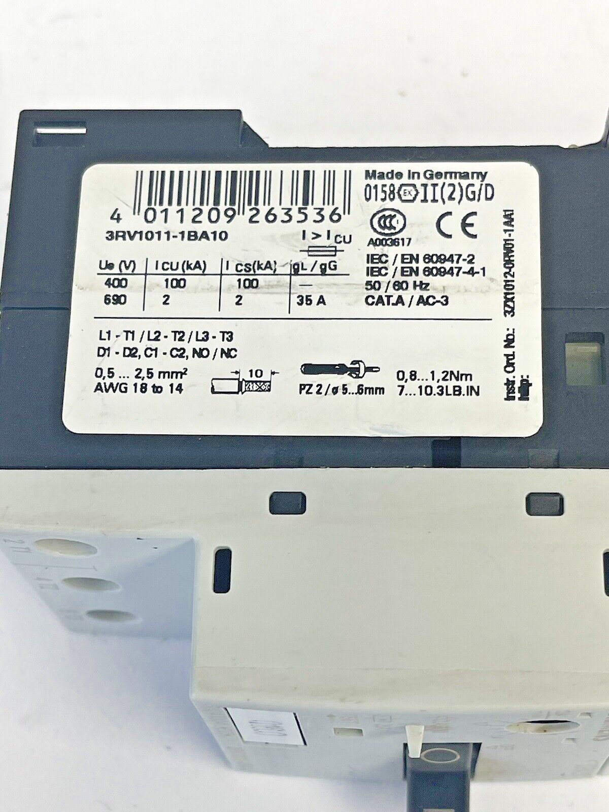 SIEMENS - 3RV1011-1BA10 & 3RV1901-1E-CIRCUIT BREAKER W/ SWITCH TRANSVERSE5