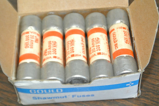 BOX of 10 / GOULD-SHAWMUT A25X20 RECTIFIER FUSES / 20A / 300V / NEW SURPLUS0