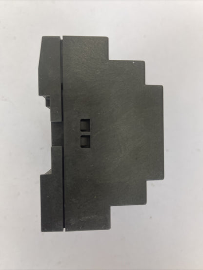 SIEMENS 1P 6EP1332-1SH41 POWER SUPPLY INPUT 120-230VAC OUTPUT 24VDC 2.5A3