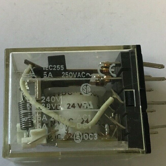 OMRON MY2N RELAY 100/110VAC 50/60HZ ***(LOTOF2)***9