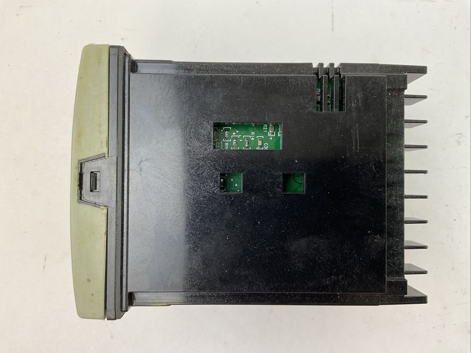 HONEYWELL DC3200-CE-100R-200-00000-00-00 TEMPERATURE CONTROLLER 90-250VAC3