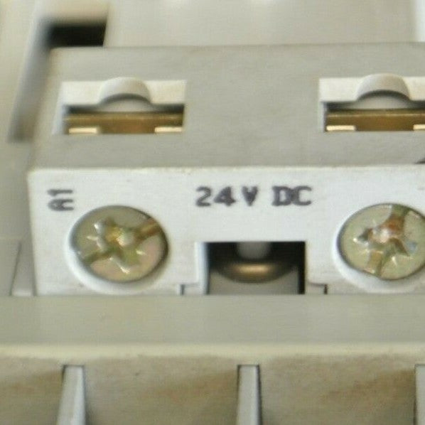 ALLEN-BRADLEY 100-C09Z*10 CONTACTOR Ser. A  24VDC ***LOTOF2***5