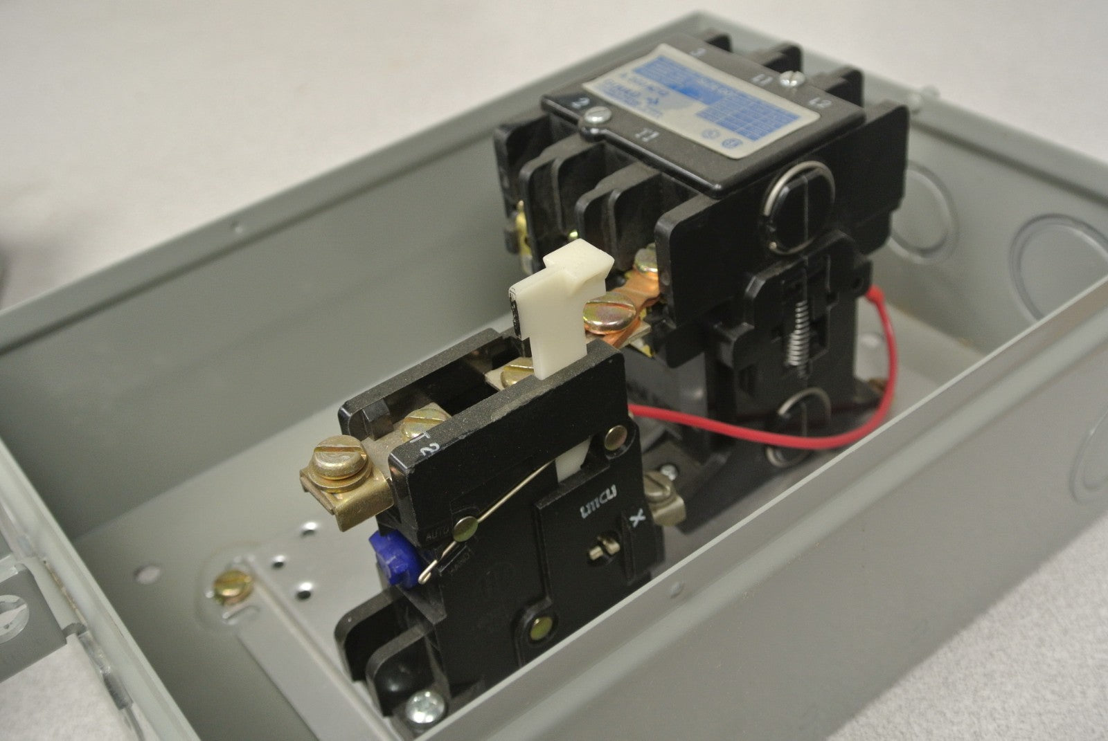 I-T-E A202AC121 / MOTOR CONTROL AC STARTER / SIZE 00 / 110120V / NEW SURPLUS7