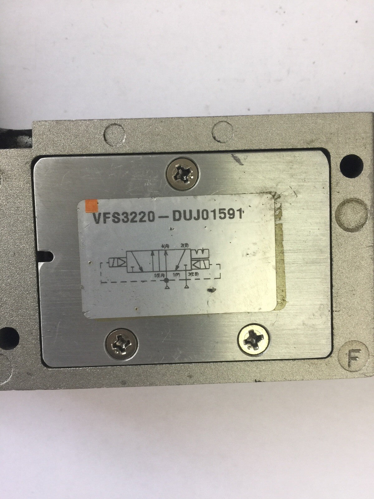 SMC VFS3220-DUJ01591 SOLENOID VALVE 24VDC1