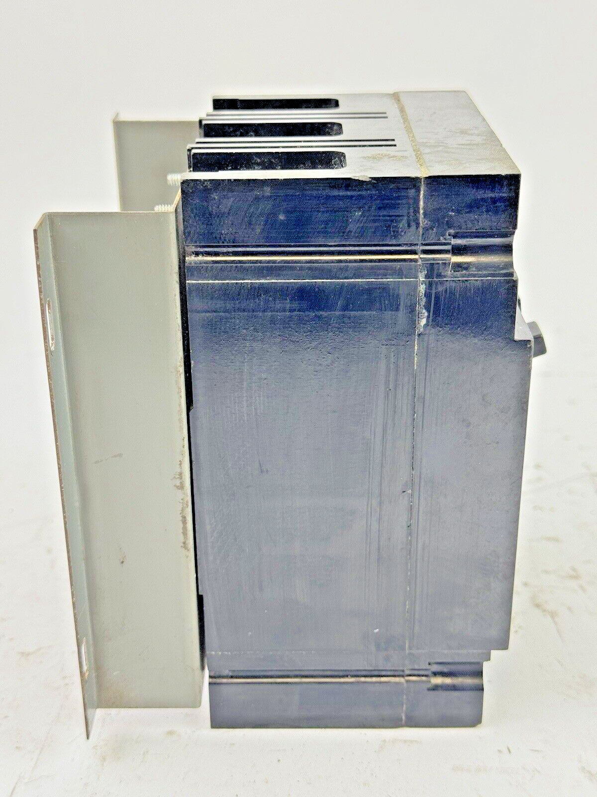 GE - TED134Y100 - MOLDED CASE SWITCH - 100A/3 POLE/480VAC4