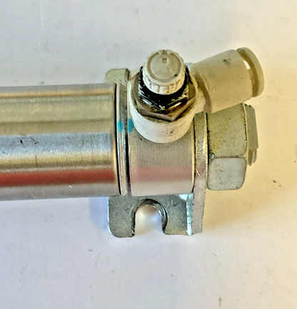 SMC NCDME106-0650-K59L CYLINDER AIR 250PSI 1.70MPA3