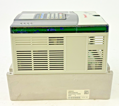 ALLEN-BRADLEY - 20AD8P0A0AYYNNNN SER. A - POWERFLEX 70 -480 VAC/3 PHASE-SEE COND12