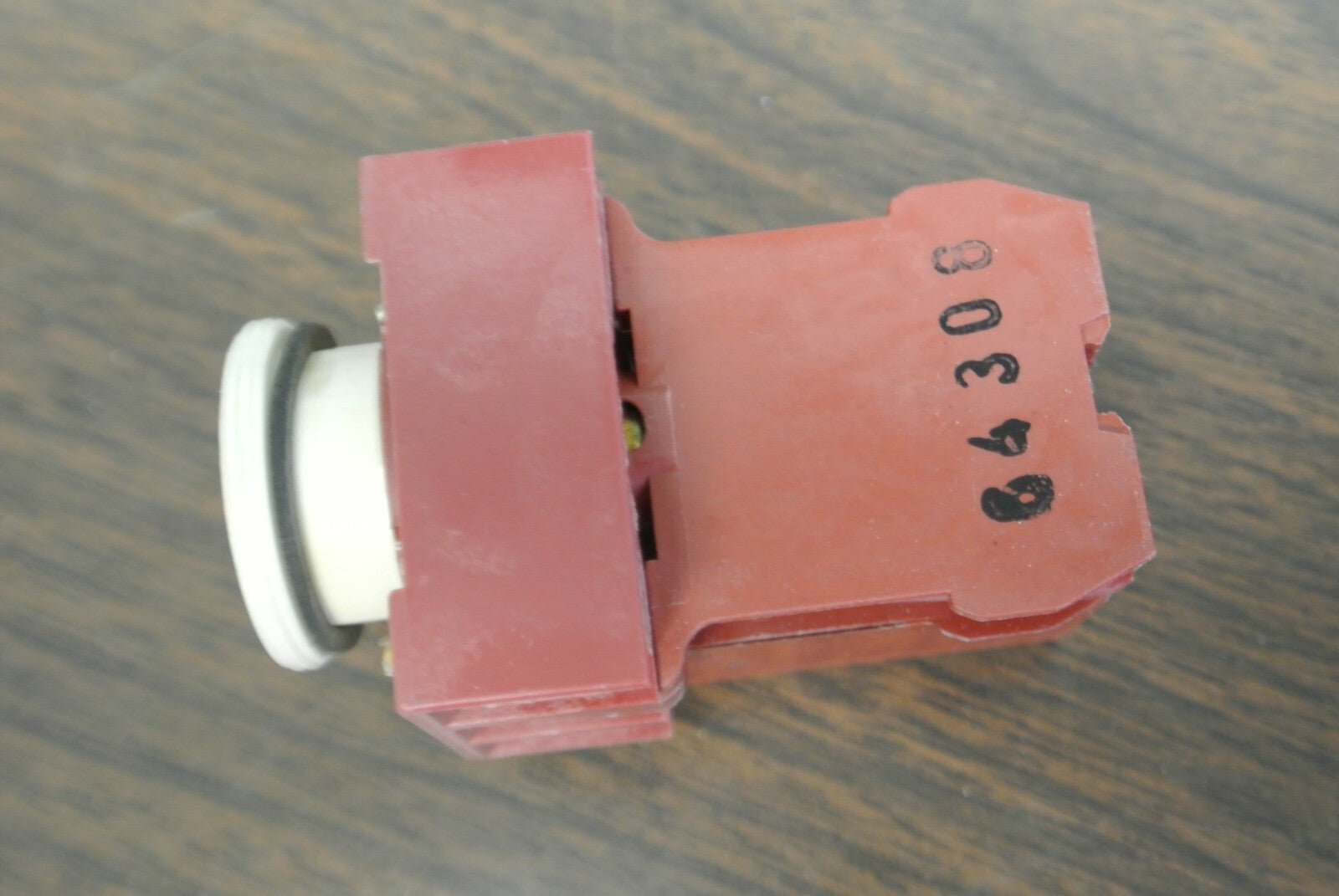 SIEMENS-ALLIS P22PLST1 PILOT LIGHT / 120V  / NEW SURPLUS5