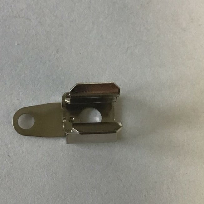 KEYSTONE 3533 FUSE CLIP/HOLDER  ****LOTOF50***3