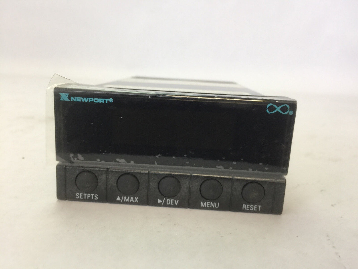 NEWPORT ELECTRONICS INFCR-212A/E TEMPERATURE CONTROLLER 115VAC 9.5W1