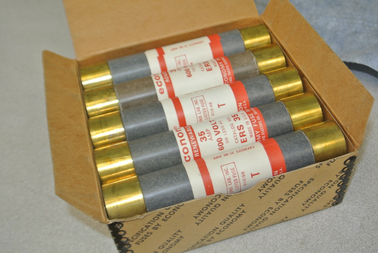 BOX of 10 ECONOMY / FEDERAL PACIFIC ELECTRIC ERS35 FUSE 35A / 600V / NEW SURPLUS0