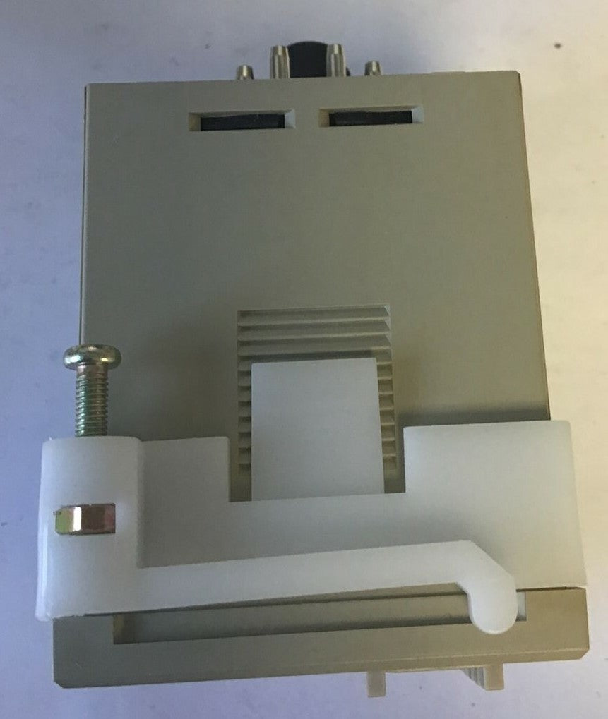 TENOR LE3S TIMER 5A 250VAC 50/60HZ 240VDC3