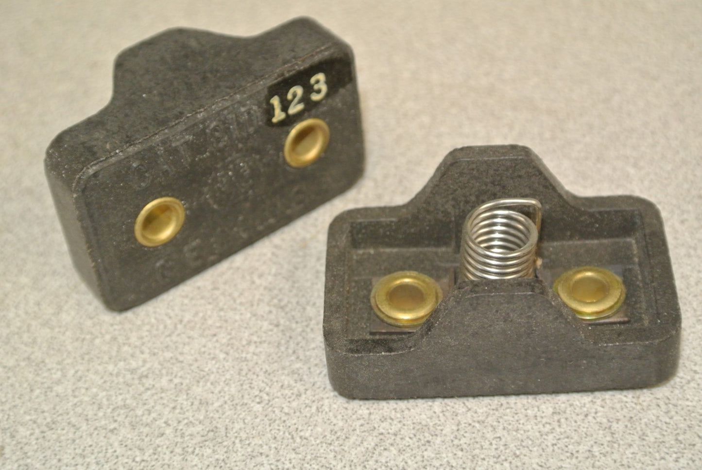 BOX of 2 / GENERAL ELECTRIC 81D123 EH RELAY HEATERS / NEW SURPLUS2