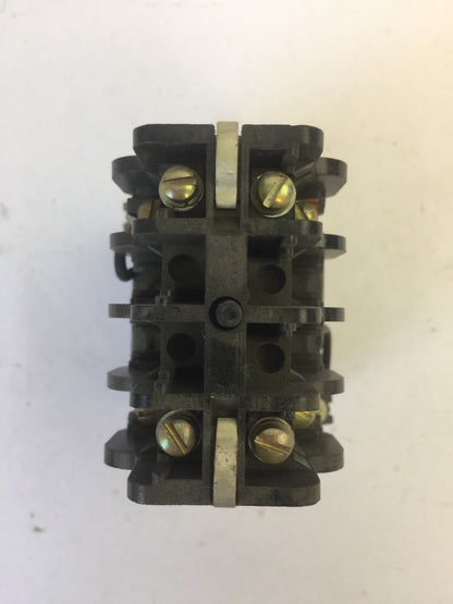 KLOECKNER MOELLER DIL 00-22/56 CONTACTOR 10A 120V 1/4HP 240V 1/3HP SINGLE PHASE0