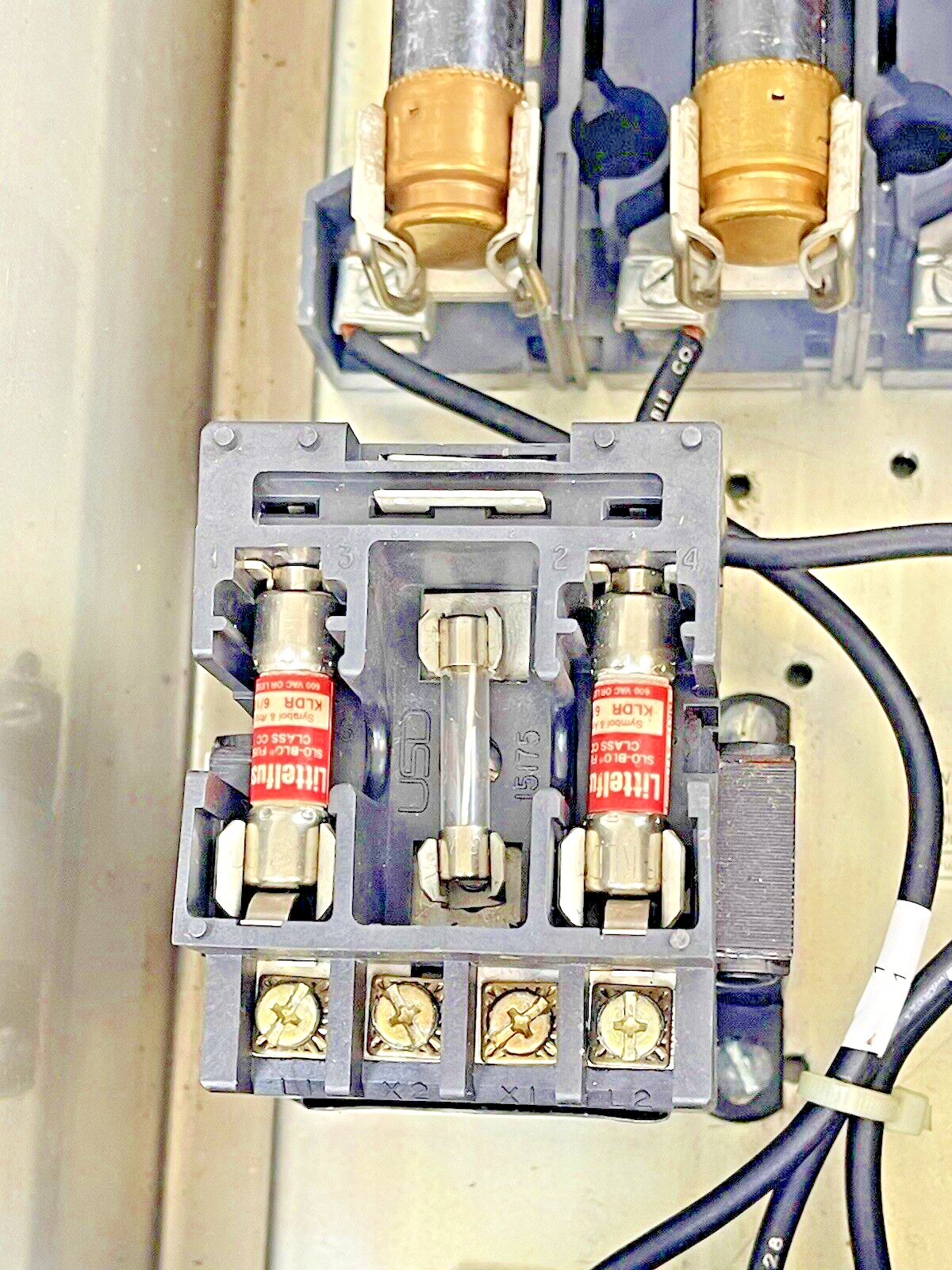 CUTLER HAMMER - A30CWA0 A2- COMBINATION MOTOR STARTER WITH MOTOR CIRCUIT SWITCH11