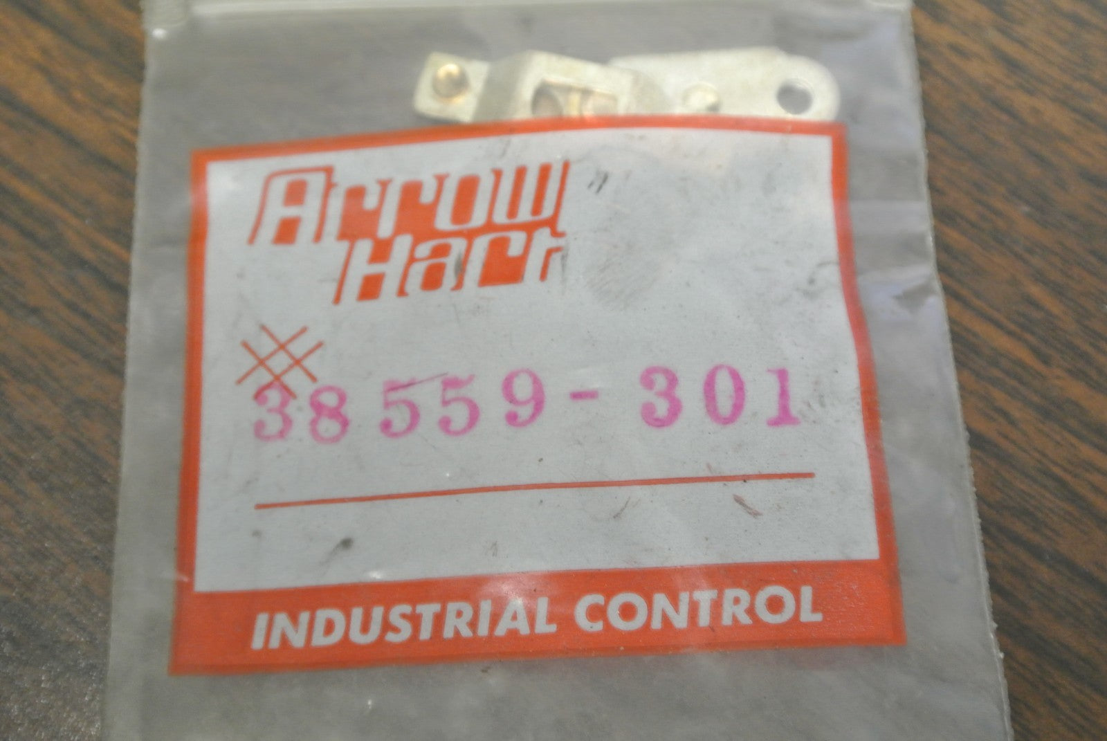 ARROW-HART 38559-301 CONTACT SET / NEW SURPLUS1