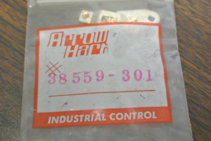 ARROW-HART 38559-301 CONTACT SET / NEW SURPLUS1