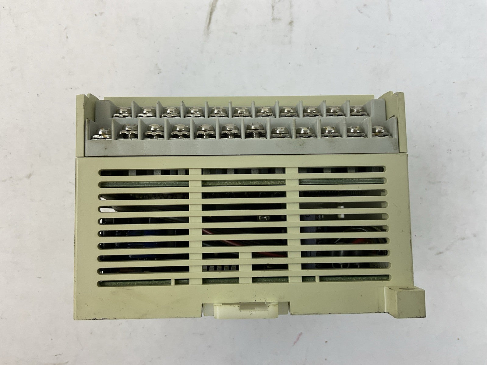 MITSUBISHI FXos-24MR-UA1/UL PROGRAMMABLE CONTROLLER 100-240VAC 50/60HZ 2.5A 25VA4
