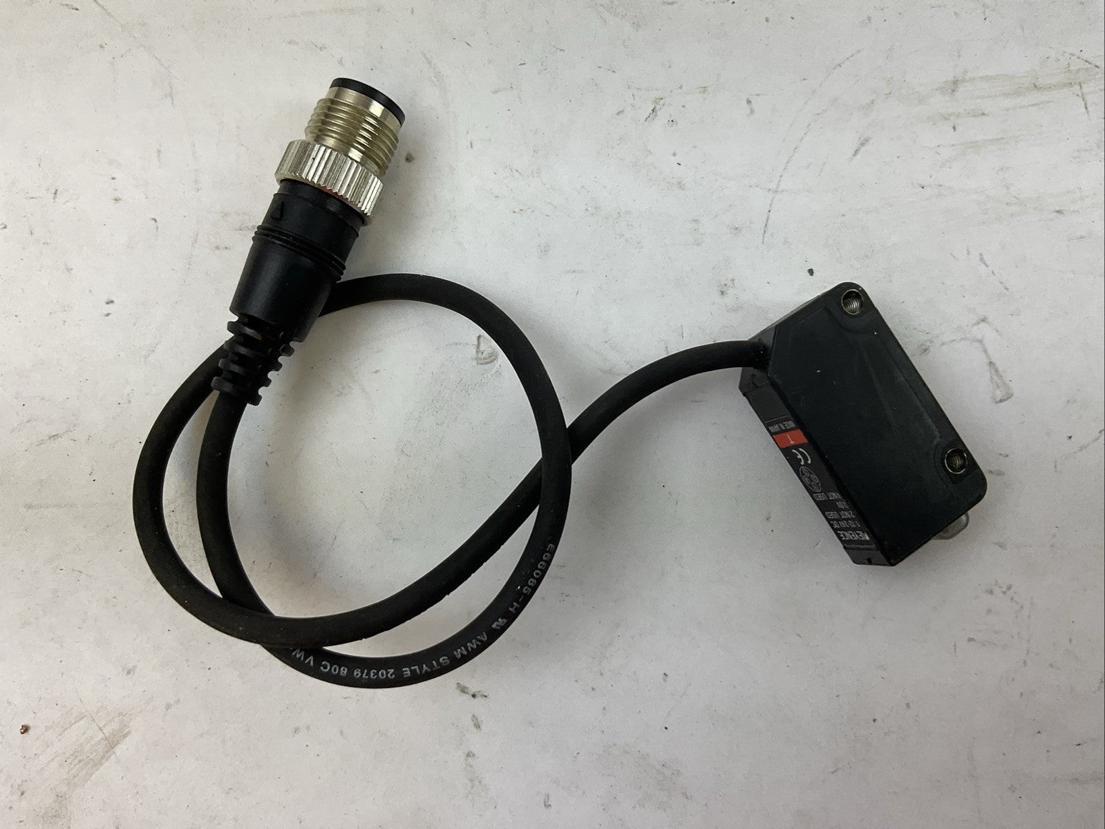 KEYENCE PZ-M53 PHOTOELECTRIC SENSOR TRANSMITTER 24VDC0