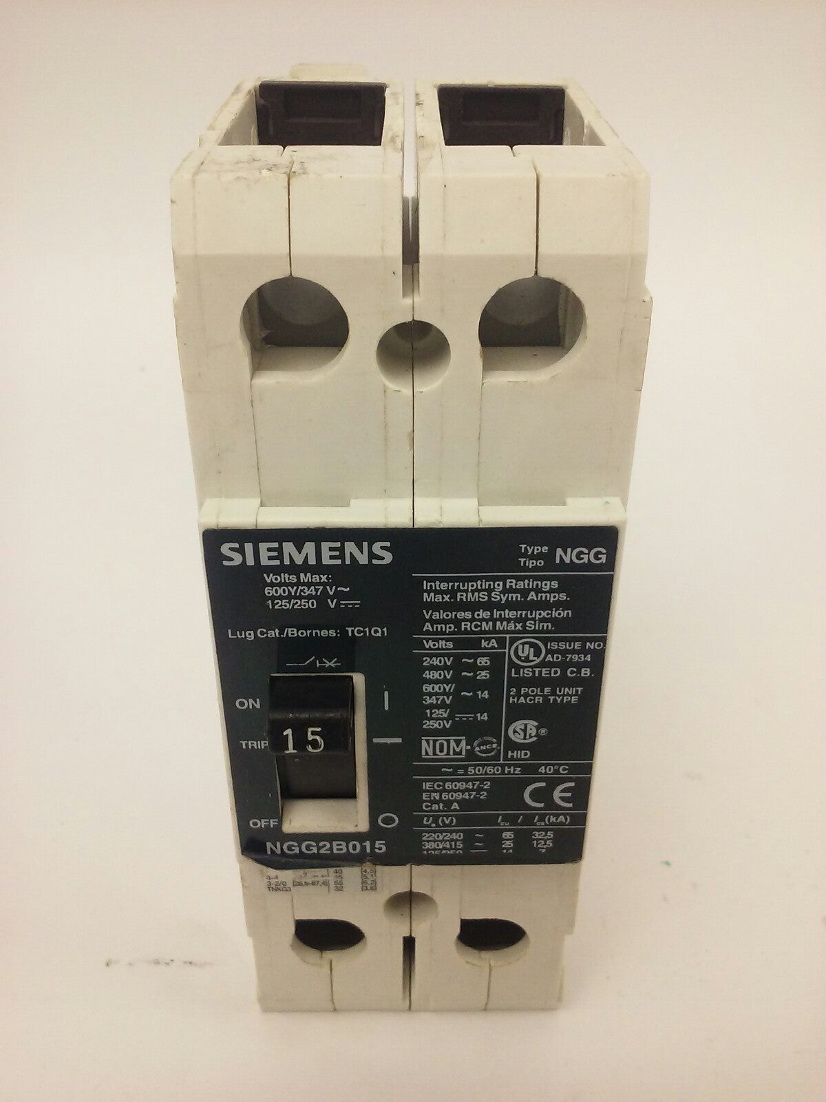 SIEMENS, NGG2B015, TYPE NGG CIRCUIT BREAKER, 2P, 15A, 600VAC/250VDC, 65KA, USED0