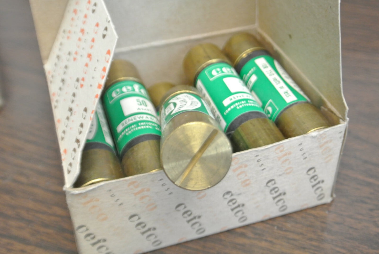 BOX of 10 CEFCO REN50 RENEWABLE FUSE / 50A / 250V / NEW SURPLUS  CAPACITY 35-60A3