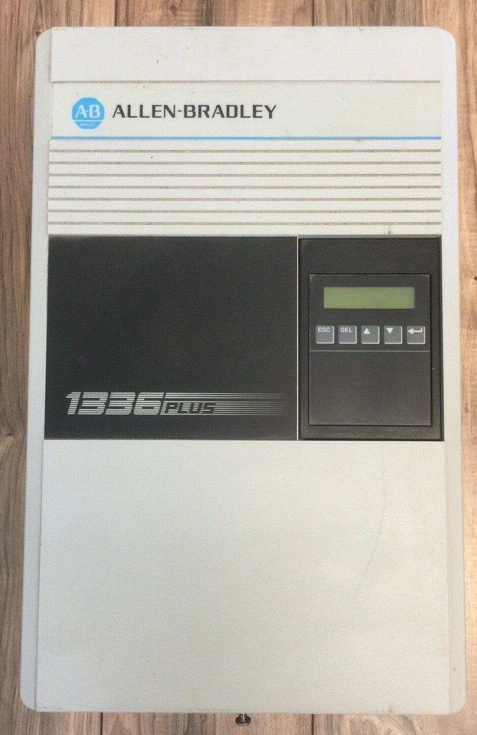 ALLEN BRADLEY 1336S-B020-AA-EN-HAP-L6 AC DRIVE OUTPUT 0-460VAC 31A 3PH 27KVA0