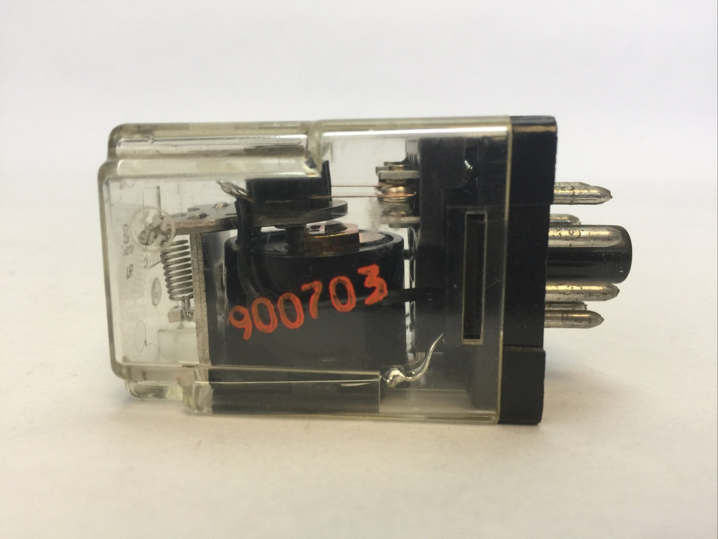 DAYTON 5X826E RELAY12A 120VAC 10A 250VAC 1/3HP 120VAC 1/2HP 250VAC COIL 24VAC2