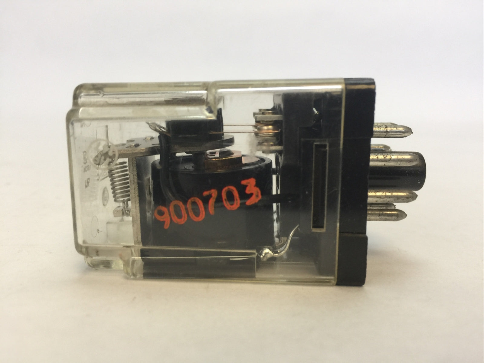 DAYTON 5X826E RELAY12A 120VAC 10A 250VAC 1/3HP 120VAC 1/2HP 250VAC COIL 24VAC2