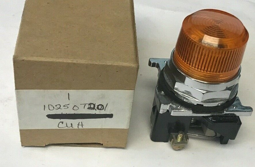 CUTLER HAMMER 10250T201 AMBER INDICATING LIGHT. 120VAC/DC 1