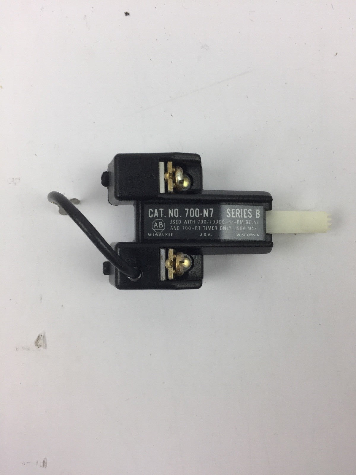 ALLEN BRADLEY 700-N7 MANUAL ACTUATOR TYPE R-RM-RT-RTR RELAY1