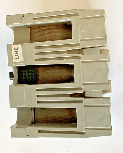 ITE HE3A025 CIRCUIT BREAKER 25A 480VAC 3POLE TYPE HE ETI5