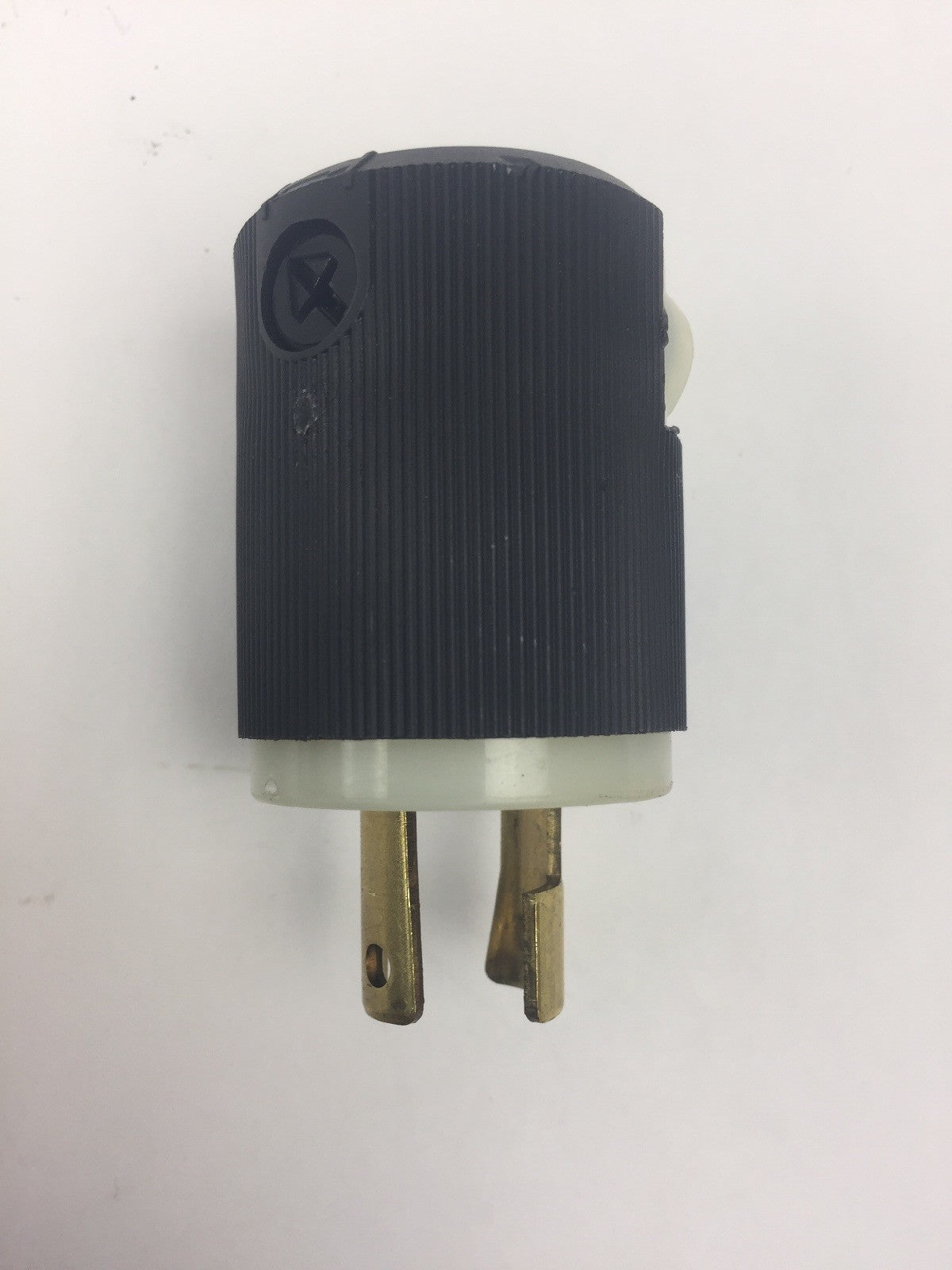 HUBBELL HBL7102C TWIST LOCK MALE PLUG 20A 250V1