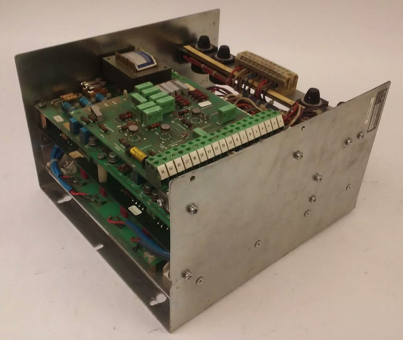 STYRKONSULT AB 40956-19 DC DRIVE BROKE PLASTIC LISTING AS PARTS REFERENCE PHOTOS9