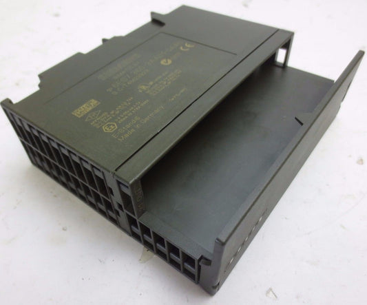 SIEMENS 1P 6ES7360-3AA01-0AA0 SIMATIC S7 INTERFACE MODULE0