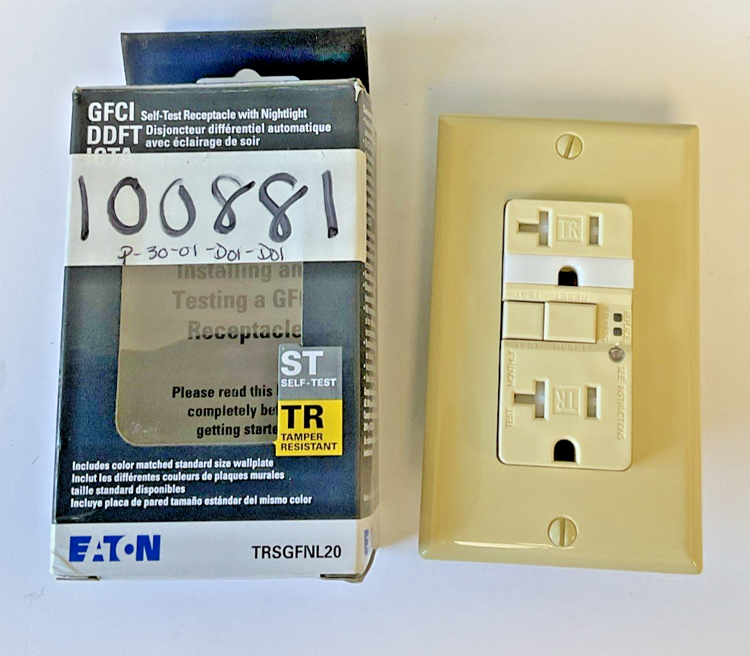 EATON TRSGFNL20 SELF-TEST RECEPTACLE W/NIGHTLIGHT 20A 125VAC0