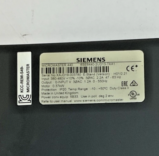 SIEMENS 6SE6440-2UD13-7AA1 FREQUENCY INVERTER MICRMASTER 440 VER. H01/2.212