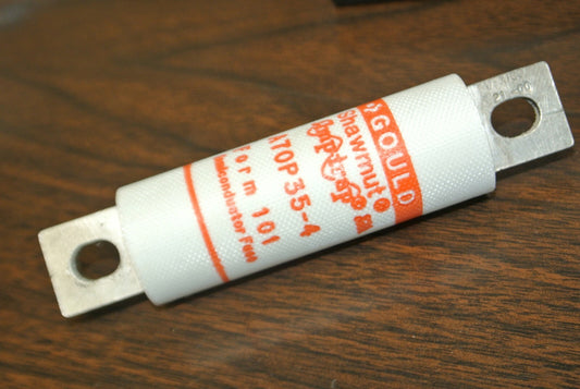 GOULD SHAWMUT A70P35-4 SEMICONDUCTOR FUSE / 35A / 700VAC / 650VDC / NEW SURPLUS0