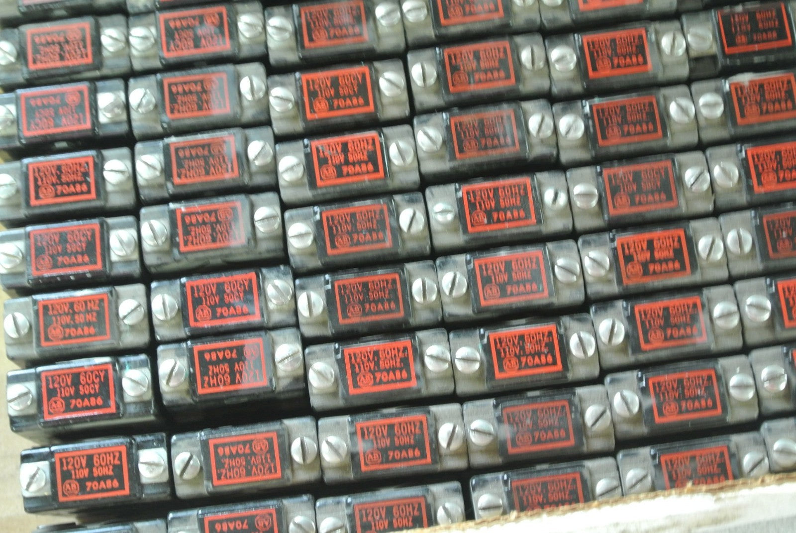 ALLEN-BRADLEY 70A86 COIL SIZE 0 Ser. K 120V / 60Hz, 110V / 50Hz - LOT of 10 NEW4